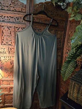 Womens Olive Green Wide-Leg Jumpsuit - Sleeveless Spaghetti Strap